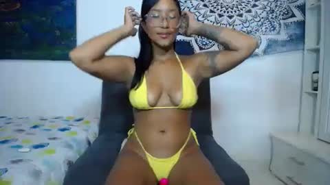 Laura online show from March 2025 06:29:01 PM