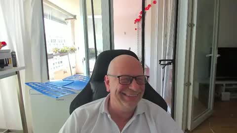 Andy online show from April 2026 10:29:01 AM