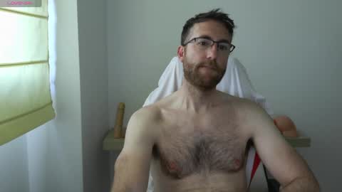 Snapshot of machohiberiko chatting on April 2026 05:32:01 PM Jota online show from April 2026 05:32:01 PM