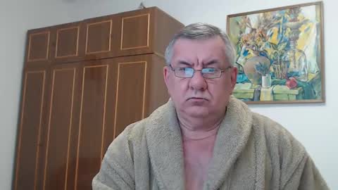 Macho online show from February 2025 02:02:01 PM