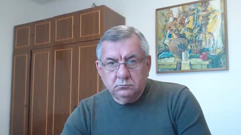 Macho online show from May 2026 04:37:01 PM