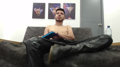 instagram mackdanielsx online show from February 2026 08:04:01 PM