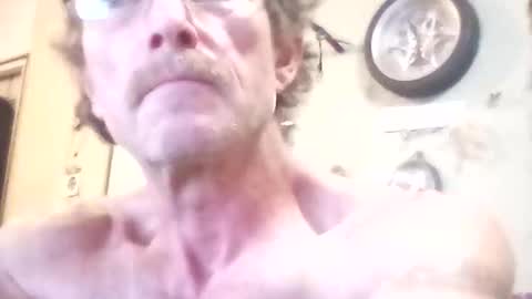 mackdog1369 online show from October 2025 10:50:01 AM