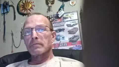 Snapshot of mackdog1369 chatting on May 2026 07:47:01 AM mackdog1369 online show from May 2026 07:47:01 AM