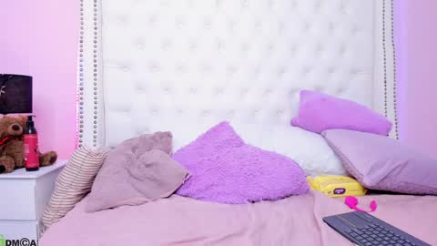 Mackenzie online show from January 2025 08:32:02 AM