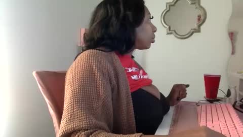 madam_glam online show from March 2026 03:29:01 PM