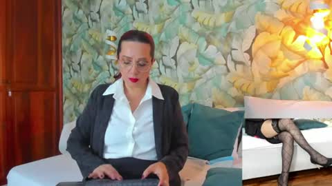 Snapshot of madame_angelic_1 chatting on June 2026 03:09:01 AM Madam Angelic online show from June 2026 03:09:01 AM