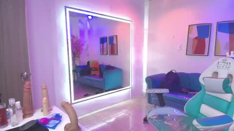 Madame Scarllet  online show from April 2026 11:39:02 AM