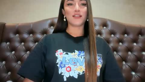 Snapshot of madammistressdominatrixxx chatting on April 2026 11:44:02 PM Alison Kloss online show from April 2026 11:44:02 PM