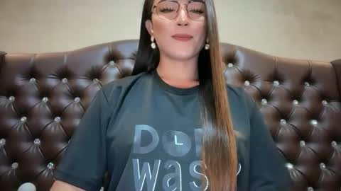 Snapshot of madammistressdominatrixxx chatting on May 2026 04:18:02 AM Alison Kloss online show from May 2026 04:18:02 AM