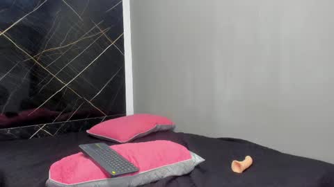 Snapshot of maddie_09 chatting on February 2025 03:20:02 PM maddie 09 online show from February 2025 03:20:02 PM