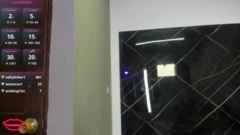 Snapshot of maddie_09 chatting on March 2025 03:04:01 PM maddie 09 online show from March 2025 03:04:01 PM