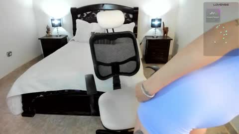 Snapshot of maddie_foxx chatting on December 2025 02:59:02 PM Maddie online show from December 2025 02:59:02 PM