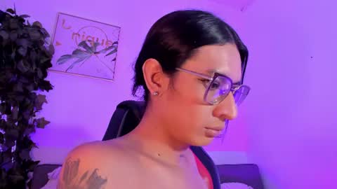 Maddie Ray online show from June 2026 04:05:01 PM