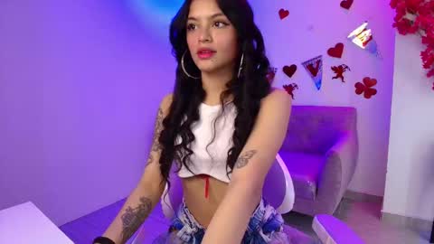 maddie_t18 online show from February 2026 11:28:02 AM