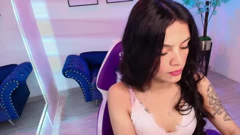 Snapshot of maddie_t18 chatting on April 2026 11:45:02 AM maddie_t18 online show from April 2026 11:45:02 AM