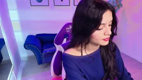 Snapshot of maddie_t18 chatting on April 2026 11:25:02 AM maddie_t18 online show from April 2026 11:25:02 AM