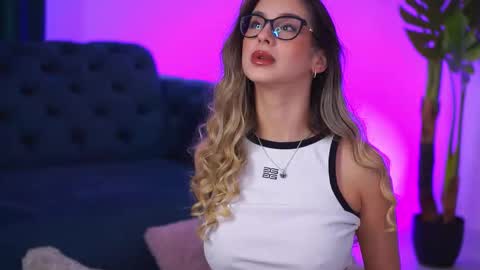 Maddie online show from December 2025 09:58:01 AM