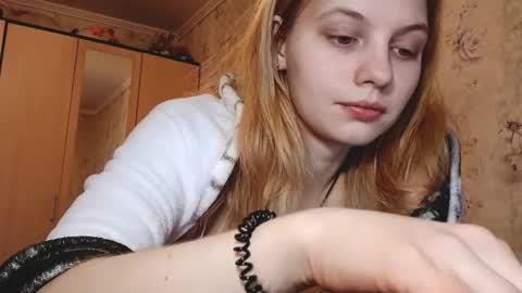 Snapshot of maddiecager chatting on March 2026 05:08:02 AM Emma online show from March 2026 05:08:02 AM