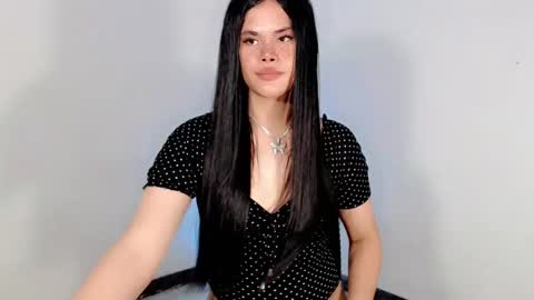 Im ZY DONT FORGET TO FOLLOW ME - online show from February 2025 08:19:01 PM