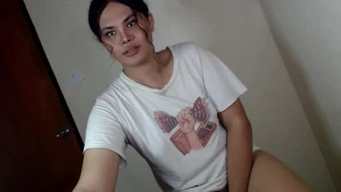 Snapshot of maddiejackson chatting on February 2026 06:40:02 AM Im ZY DONT FORGET TO FOLLOW ME - online show from February 2026 06:40:02 AM