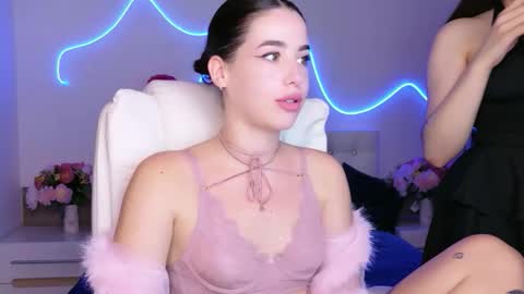 maddieperezz online show from June 2026 04:24:02 PM