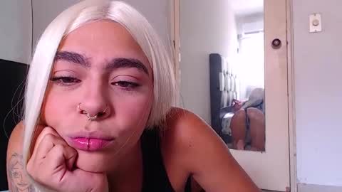 maddiie and clyde online show from September 2025 04:07:01 PM