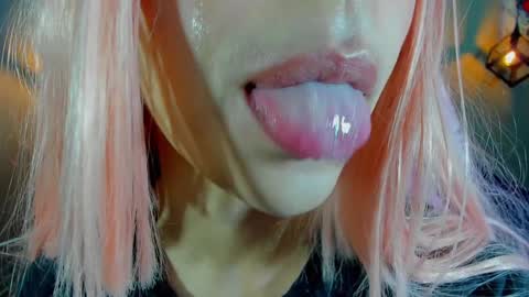 Maddie online show from December 2024 09:02:01 PM