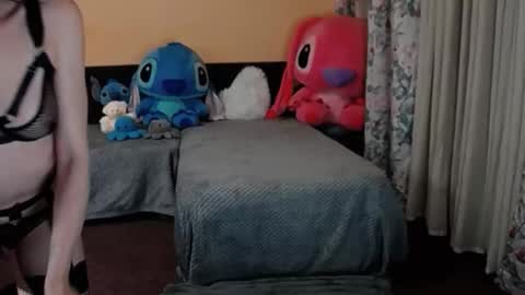 Snapshot of maddison_summer chatting on November 2025 10:47:01 PM Maddison Summer online show from November 2025 10:47:01 PM