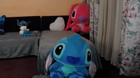 Snapshot of maddison_summer chatting on November 2025 12:33:01 AM Maddison Summer online show from November 2025 12:33:01 AM