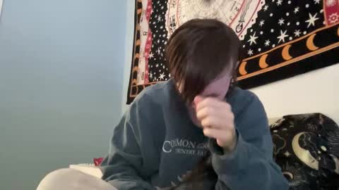 Snapshot of maddlips chatting on November 2025 01:28:02 PM Rat Boy online show from November 2025 01:28:02 PM