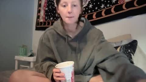 Snapshot of maddlips chatting on November 2025 09:58:01 PM Rat Boy online show from November 2025 09:58:01 PM