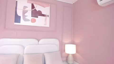 Maddy  online show from January 2025 11:27:02 AM