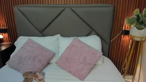 Snapshot of maddy_bythesea chatting on May 2026 02:29:01 AM M A D D Y online show from May 2026 02:29:01 AM