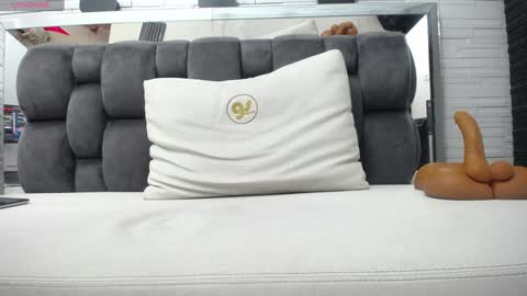 maddy cartter online show from January 2025 06:06:01 AM