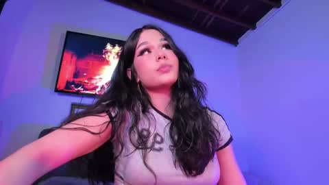 Snapshot of maddy_rios chatting on February 2025 06:06:01 AM maddy_rios online show from February 2025 06:06:01 AM