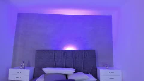 Maddy  online show from September 2025 09:53:01 PM