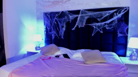 Snapshot of maddysexx_ chatting on October 2025 11:44:01 AM Maddy online show from October 2025 11:44:01 AM