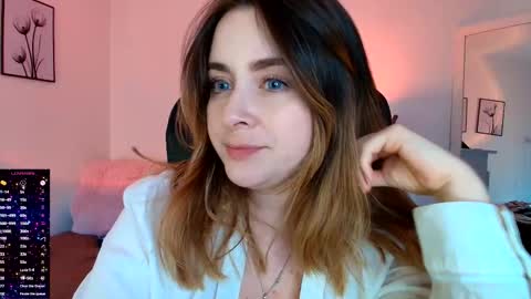 madelamee online show from September 2025 08:44:01 PM