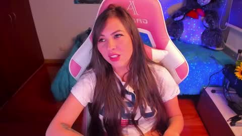 Emily     Only Fans  online show from February 2025 01:05:01 AM