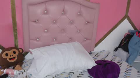 Madeline online show from February 2025 08:16:02 PM