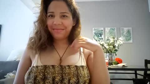 madellein online show from October 2025 04:14:02 PM