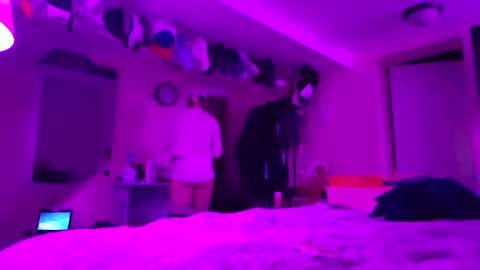 Madie Ray online show from September 2025 06:26:01 AM