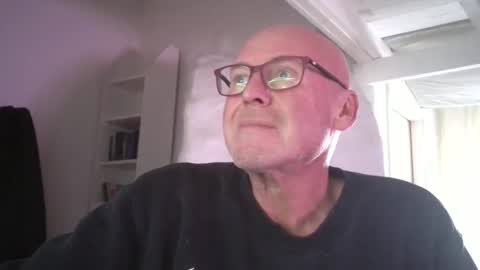 madio1187940 online show from November 2025 12:16:02 PM