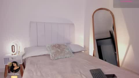 Snapshot of madison__evans chatting on February 2025 05:30:02 AM Valentina 1030 530 - online show from February 2025 05:30:02 AM