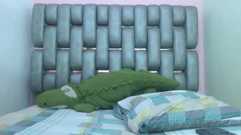 M A D I S O N online show from November 2025 12:46:02 AM