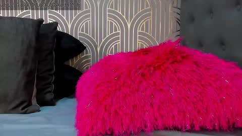   online show from January 2025 01:53:01 AM