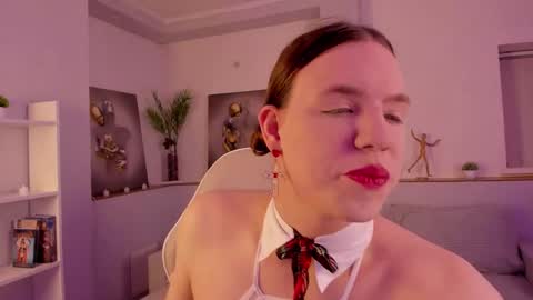 Medison online show from December 2025 03:14:02 AM