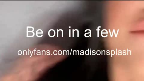 Snapshot of madison_splash chatting on May 2026 02:29:01 AM Madison online show from May 2026 02:29:01 AM