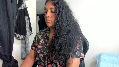 Snapshot of madisonbrunette_lxs chatting on January 2025 01:48:02 AM madison online show from January 2025 01:48:02 AM